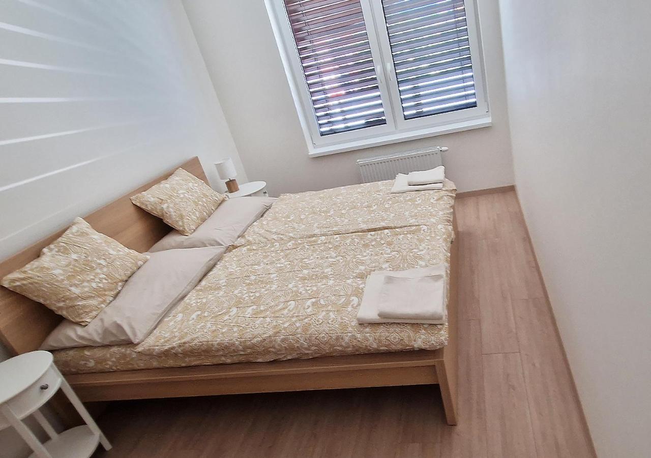 New Cozy 2 Room Pink Apartment Bratislava 058 Eksteriør bilde